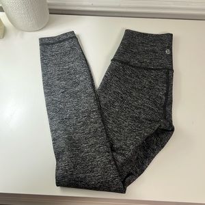 Lululemon Heathered Gray Align Leggings HR 25’